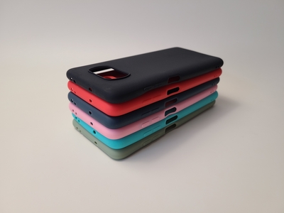 Цветной силиконовый чехол для Xiaomi Poco X3 — фото 12 Цветной силиконовый чехол для Xiaomi Poco X3 — фото 12