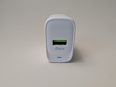 Сетевое зарядное устройство HOCO C140A QC3.0 18W — фото 3 Сетевое зарядное устройство HOCO C140A QC3.0 18W — фото 3